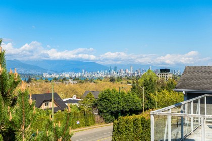 Photo 33 at 3974 W 10th Avenue, Point Grey, Vancouver West