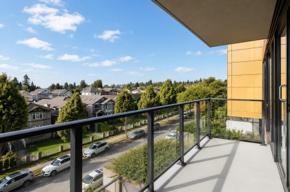 Photo 11 at 617 - 8488 Cornish Street, S.W. Marine, Vancouver West