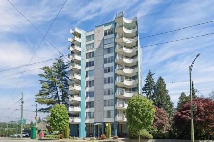 Photo 2 at 201 - 4691 W 10th Avenue, Point Grey, Vancouver West
