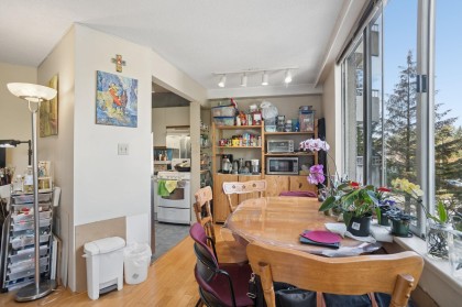 Photo 9 at 201 - 4691 W 10th Avenue, Point Grey, Vancouver West