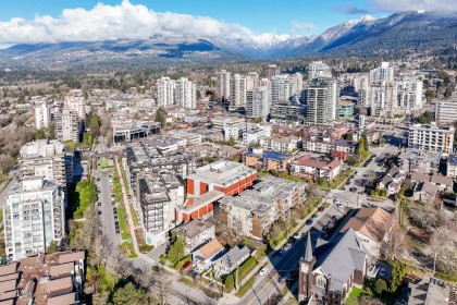 Photo 4 at 160 164 E 10th Street, Central Lonsdale, North Vancouver