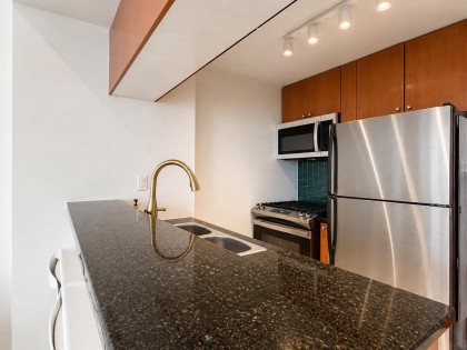 Photo 10 at 1702 - 928 Richards Street, Yaletown, Vancouver West