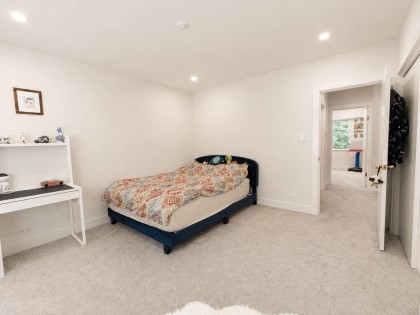Photo 11 at 869 Clements Avenue, Canyon Heights NV, North Vancouver