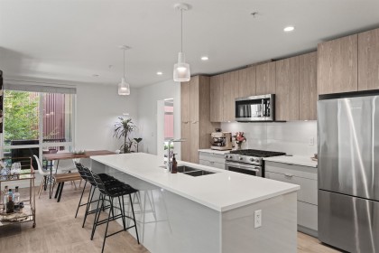 Photo 10 at 209 - 128 E 8th Street, Central Lonsdale, North Vancouver