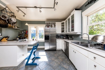 Photo 13 at 364 E 14th Street, Central Lonsdale, North Vancouver