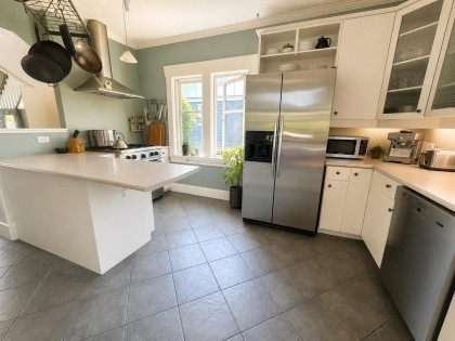 Photo 11 at 364 E 14th Street, Central Lonsdale, North Vancouver