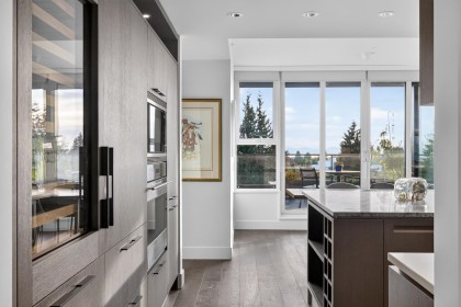 Photo 9 at 501 - 2102 W 48th Avenue, Kerrisdale, Vancouver West