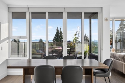 Photo 4 at 501 - 2102 W 48th Avenue, Kerrisdale, Vancouver West