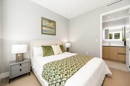 Photo 12 at 1 - 3771 W King Edward Avenue, Dunbar, Vancouver West