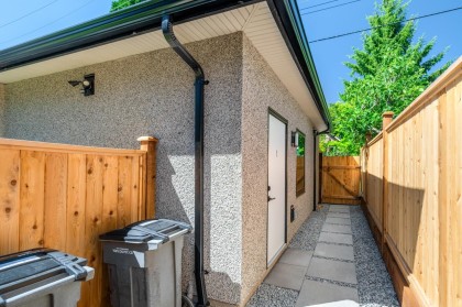 Photo 31 at 1 - 3771 W King Edward Avenue, Dunbar, Vancouver West