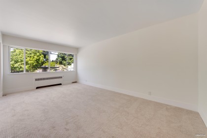 Photo 4 at 3 - 2255 W 40th Avenue, Kerrisdale, Vancouver West