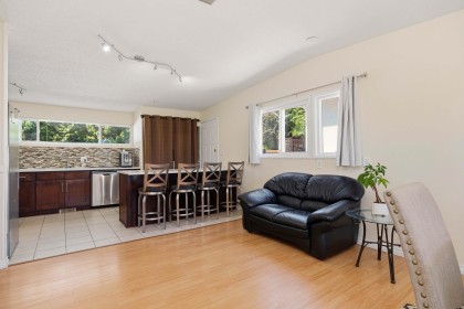 Photo 9 at 693 Plymouth Drive, Windsor Park NV, North Vancouver