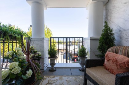 Photo 4 at 310 - 3668 W 10th Avenue, Kitsilano, Vancouver West