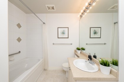 Photo 13 at 307 - 588 W 45th Avenue, Vancouver West