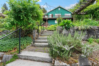 Photo 14 at 2660 Queens Avenue, Queens, West Vancouver