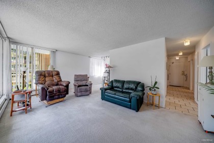 Photo 3 at 207 - 2020 Fullerton Avenue, Pemberton NV, North Vancouver