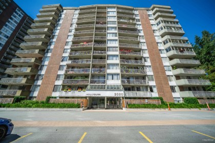 Photo 1 at 207 - 2020 Fullerton Avenue, Pemberton NV, North Vancouver