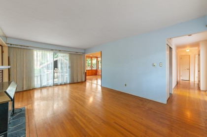 Photo 18 at 2495 Lauralynn Drive, Westlynn, North Vancouver