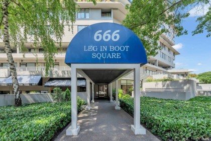 Photo 33 at 524 - 666 Leg In Boot Square, False Creek, Vancouver West