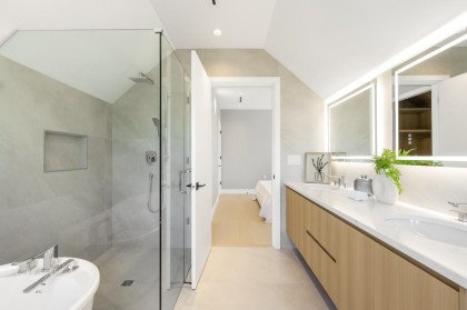 Photo 6 at 2 - 3771 W King Edward Avenue, Dunbar, Vancouver West