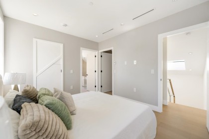 Photo 10 at 2 - 3771 W King Edward Avenue, Dunbar, Vancouver West