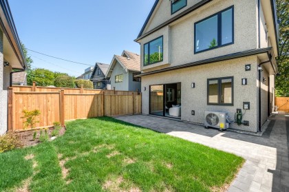 Photo 31 at 2 - 3771 W King Edward Avenue, Dunbar, Vancouver West