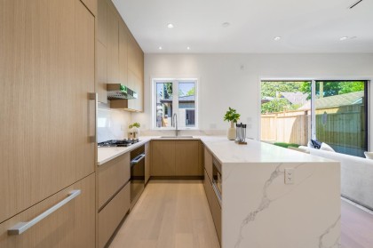 Photo 21 at 2 - 3771 W King Edward Avenue, Dunbar, Vancouver West