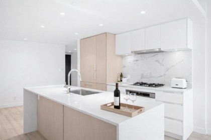 Photo 3 at 709 - 1500 Fern Street, Lynnmour, North Vancouver