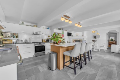 Photo 3 at 1555 Queens Avenue, Ambleside, West Vancouver