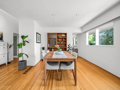 Photo 6 at 947 Evergreen Place, Edgemont, North Vancouver