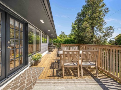 Photo 10 at 947 Evergreen Place, Edgemont, North Vancouver