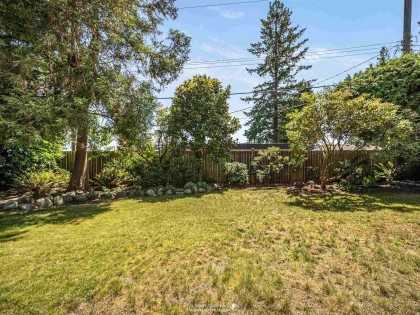 Photo 31 at 947 Evergreen Place, Edgemont, North Vancouver