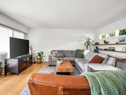Photo 4 at 947 Evergreen Place, Edgemont, North Vancouver