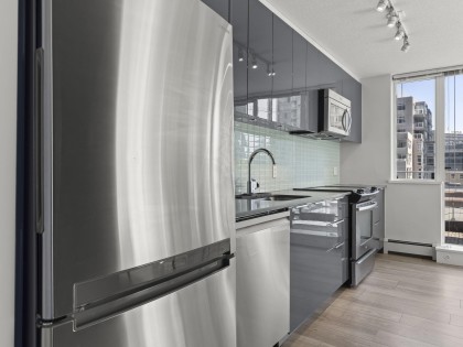 Photo 4 at 506 - 1325 Rolston Street, Downtown VW, Vancouver West