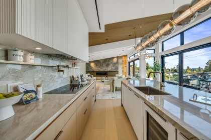 Photo 6 at 2423 Mathers Avenue, Dundarave, West Vancouver