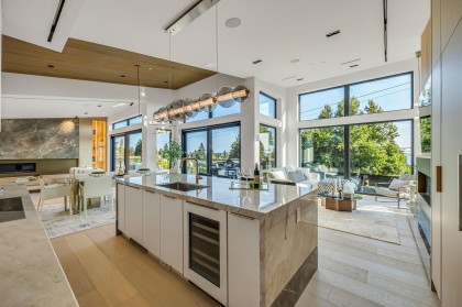 Photo 5 at 2423 Mathers Avenue, Dundarave, West Vancouver