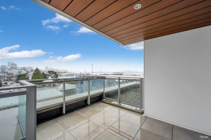 Photo 11 at 320 - 755 Harbourside Drive, Harbourside, North Vancouver