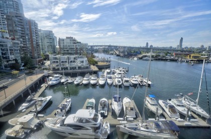 Photo 8 at 502 - 1012 Beach Avenue, Yaletown, Vancouver West