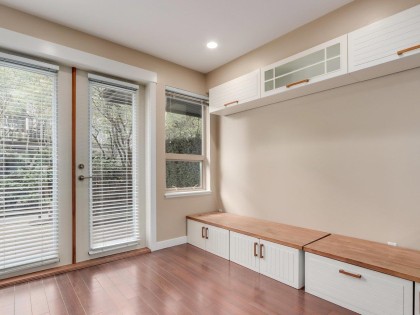 Photo 3 at 319 E 15th Street, Central Lonsdale, North Vancouver