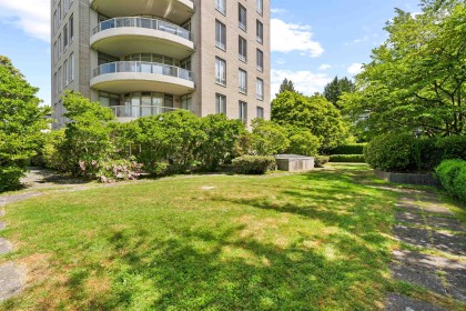 Photo 7 at 102 - 5850 Balsam Street, Kerrisdale, Vancouver West