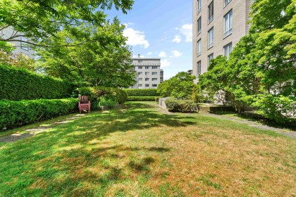 Photo 10 at 102 - 5850 Balsam Street, Kerrisdale, Vancouver West