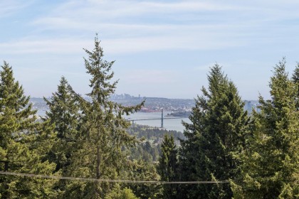 Photo 32 at 8 - 2206 Folkestone Way, Panorama Village, West Vancouver