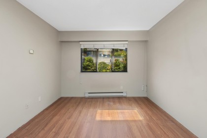 Photo 28 at 8 - 2206 Folkestone Way, Panorama Village, West Vancouver