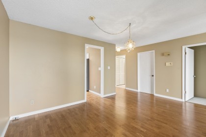 Photo 38 at 8 - 2206 Folkestone Way, Panorama Village, West Vancouver
