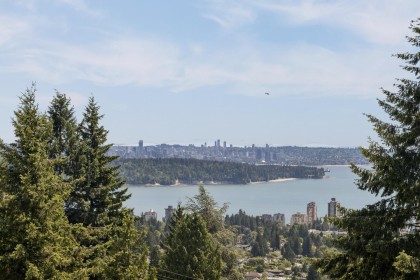 Photo 33 at 8 - 2206 Folkestone Way, Panorama Village, West Vancouver