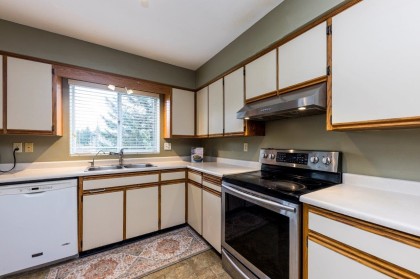 Photo 12 at 475 Orwell Street, Lynnmour, North Vancouver