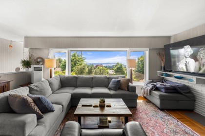 Photo 8 at 674 Blueridge Avenue, Canyon Heights NV, North Vancouver