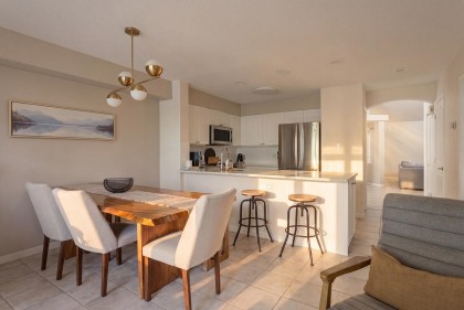 Photo 2 at 21 - 1550 Larkhall Crescent, Northlands, North Vancouver