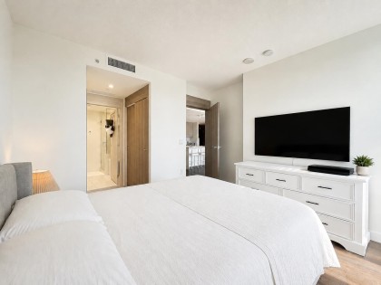 Photo 10 at 2320 - 89 Nelson Street, Yaletown, Vancouver West