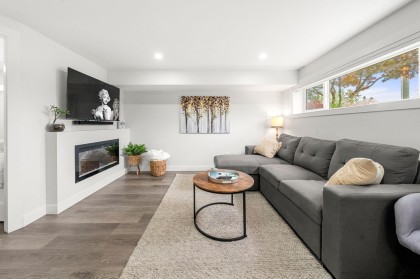Photo 17 at 1120 Wellington Drive, Lynn Valley, North Vancouver